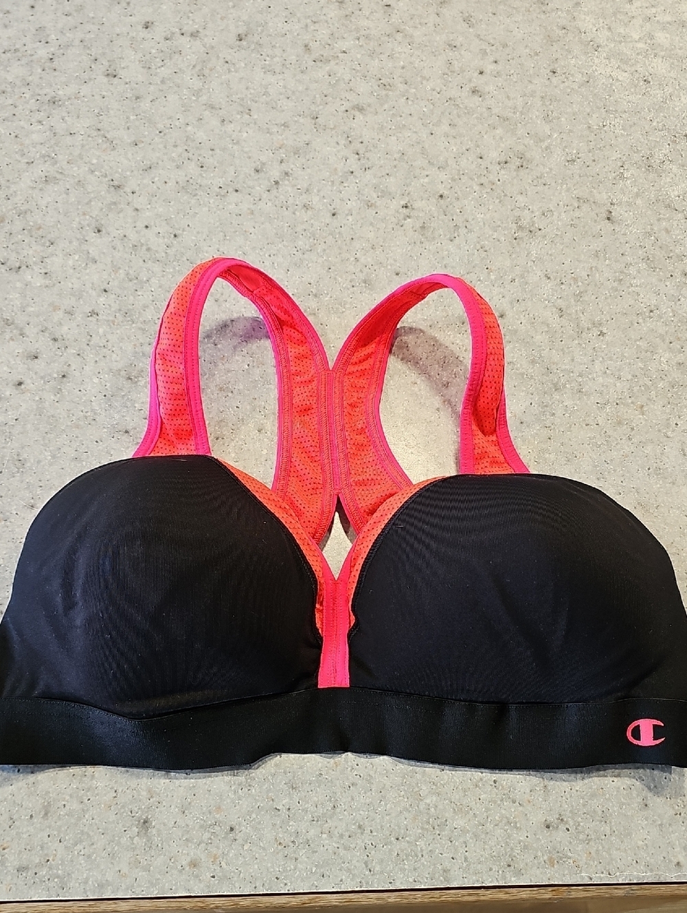 Champion Large Black Sports Bra with Hot Pink Racerback And Straps